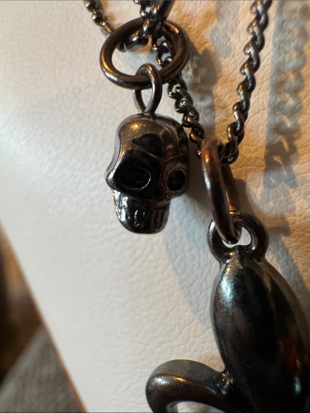 Gunmetal Fleur-de-Lis Pendant Necklace - Picture 3 of 5
